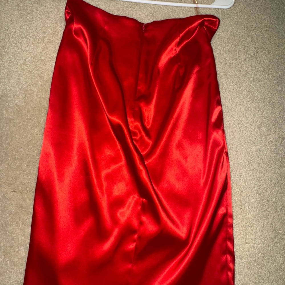 Oh Polly Red Satin Skirt Set - Picture 7 of 8